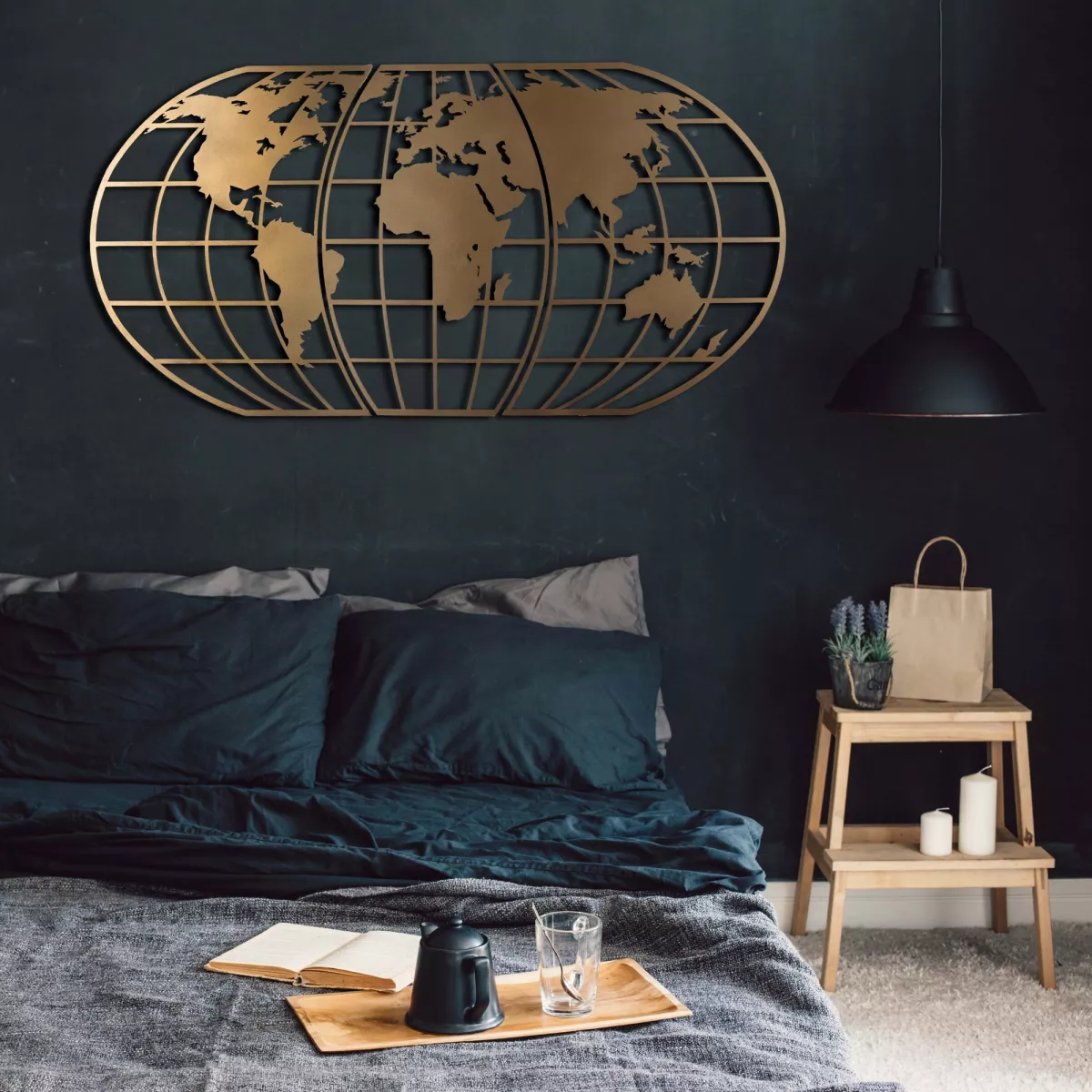 Метална ѕидна декорација World Map Globe - Gold